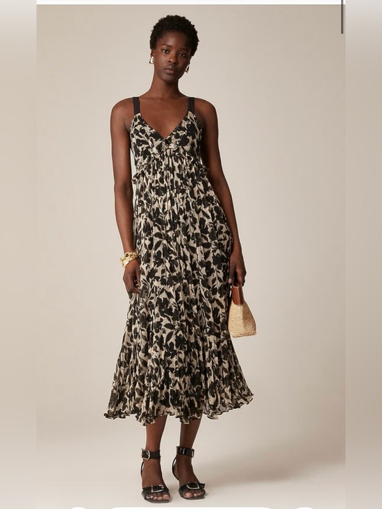J. Crew Dresses & Skirts - NWT- J.Crew Black and Cream Floral V-Neck Midi Dress